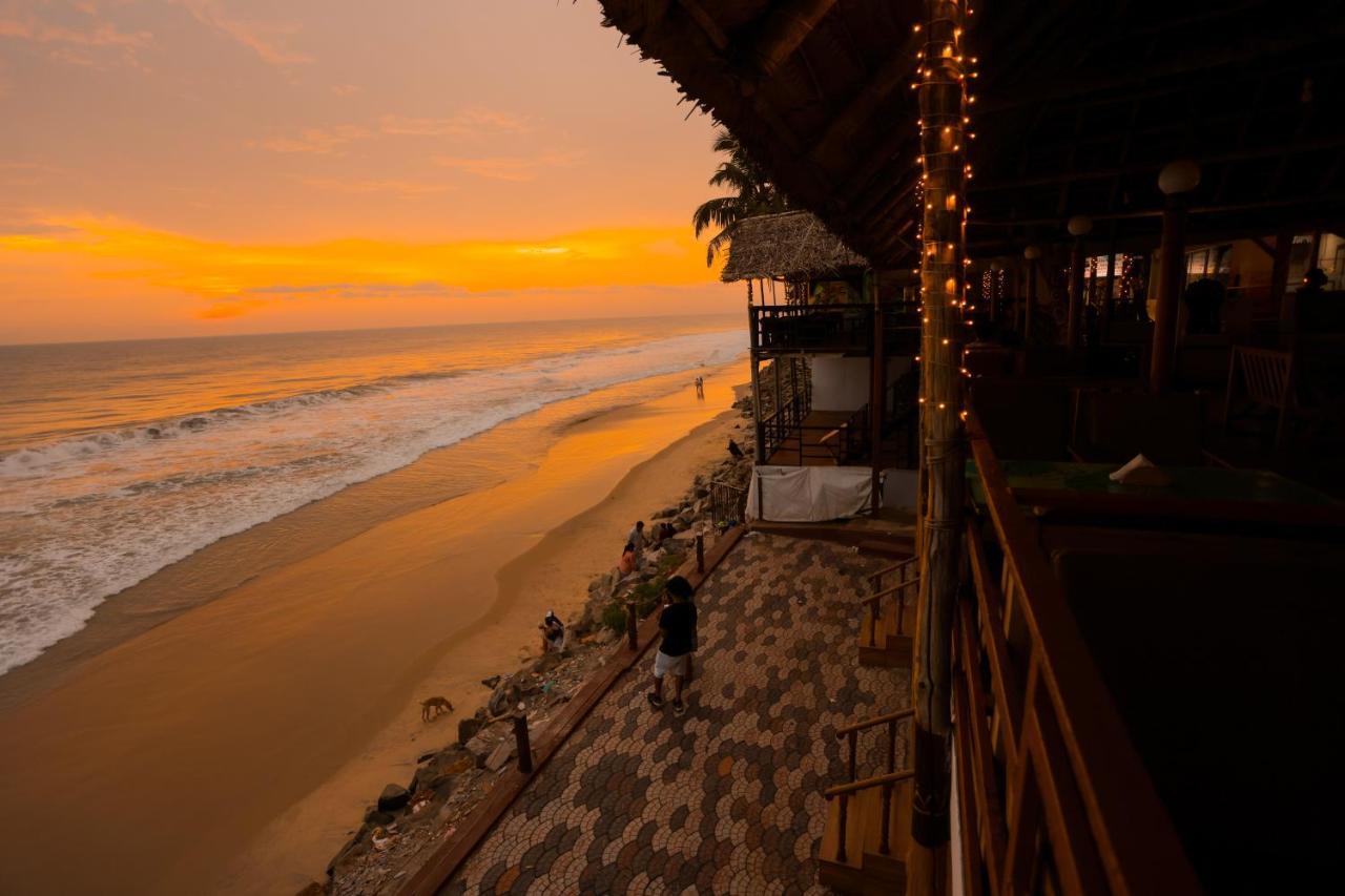 Black Beach Resort Varkala Eksteriør billede