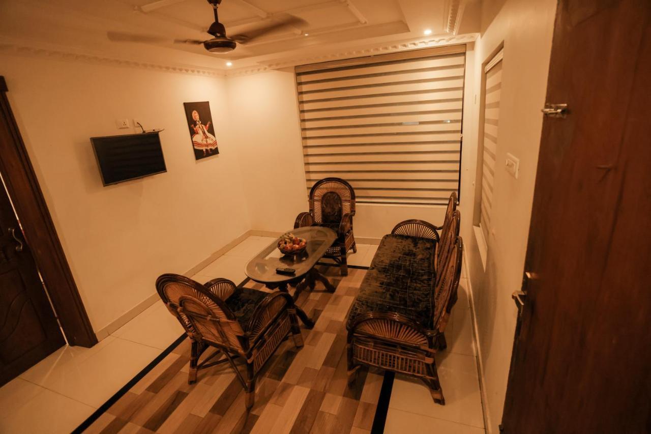 Black Beach Resort Varkala Eksteriør billede