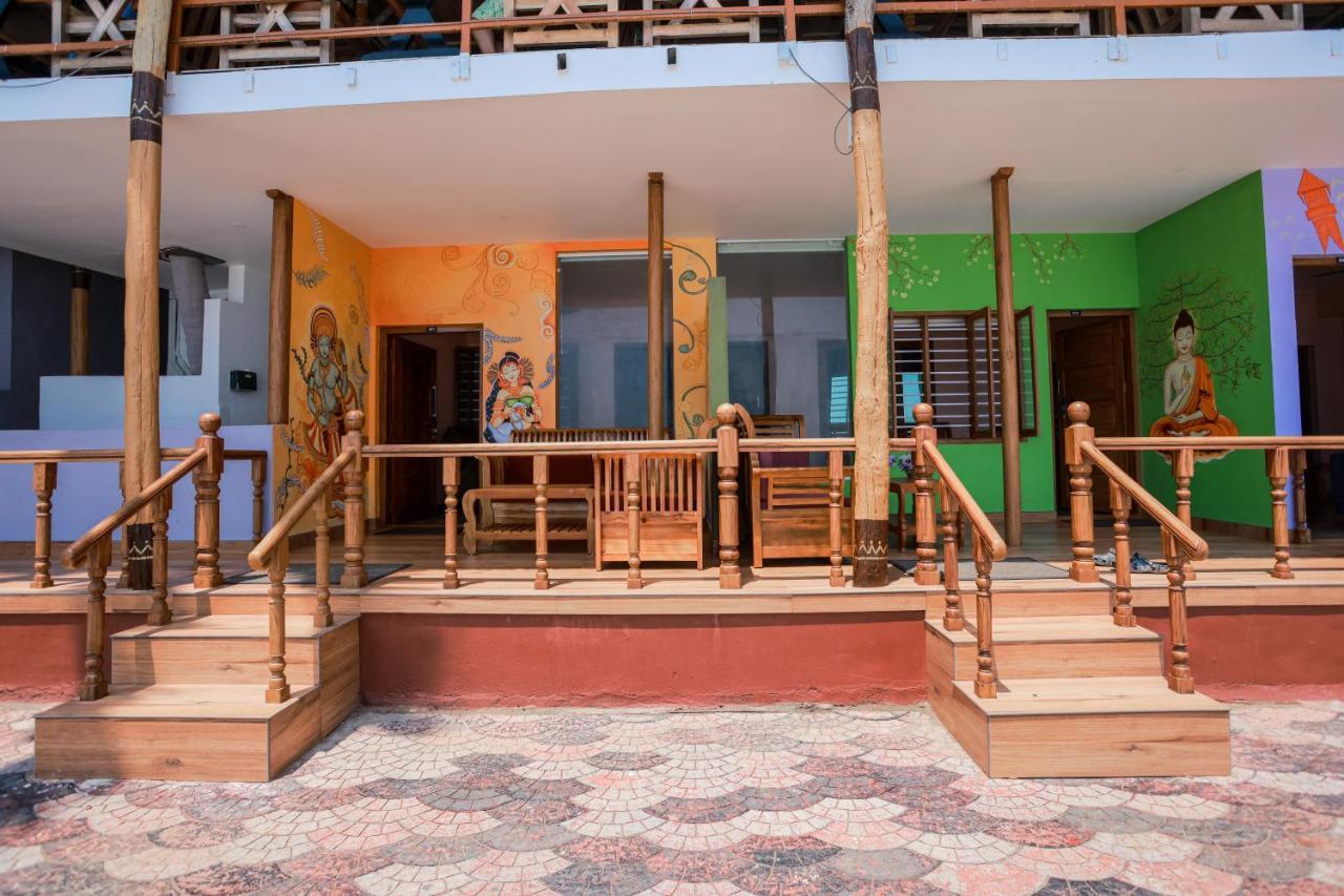 Black Beach Resort Varkala Eksteriør billede