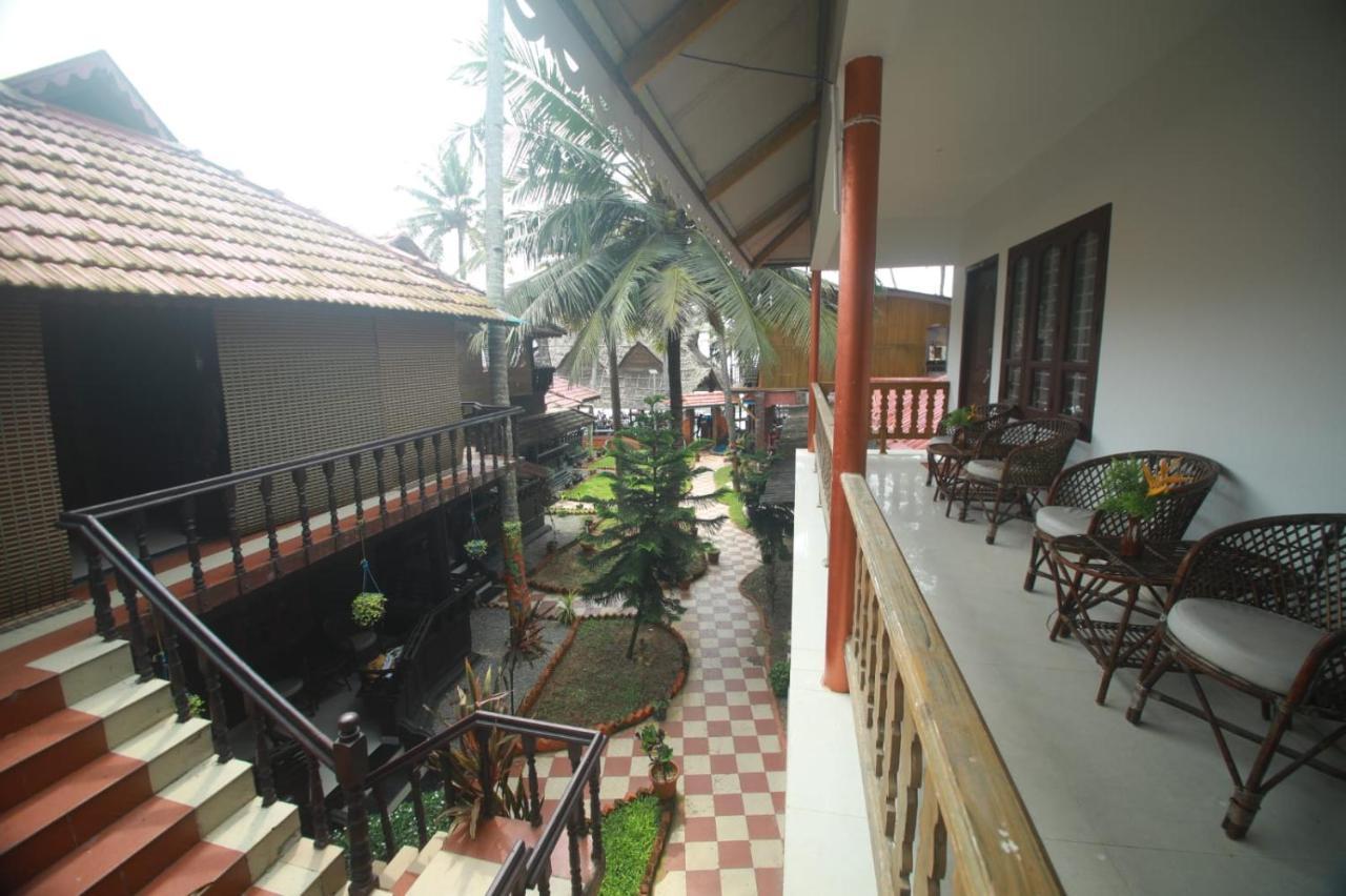 Black Beach Resort Varkala Eksteriør billede