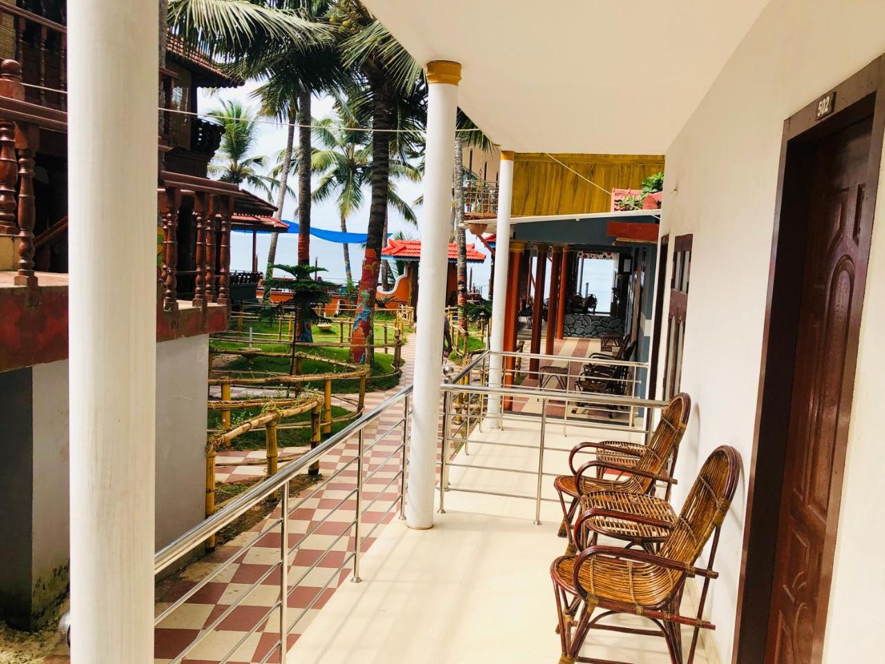Black Beach Resort Varkala Eksteriør billede