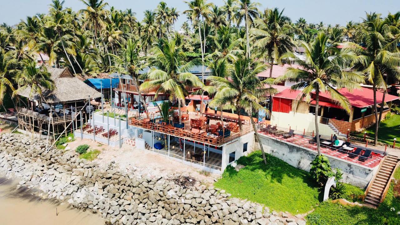 Black Beach Resort Varkala Eksteriør billede