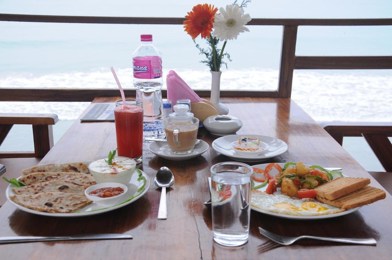 Black Beach Resort Varkala Eksteriør billede